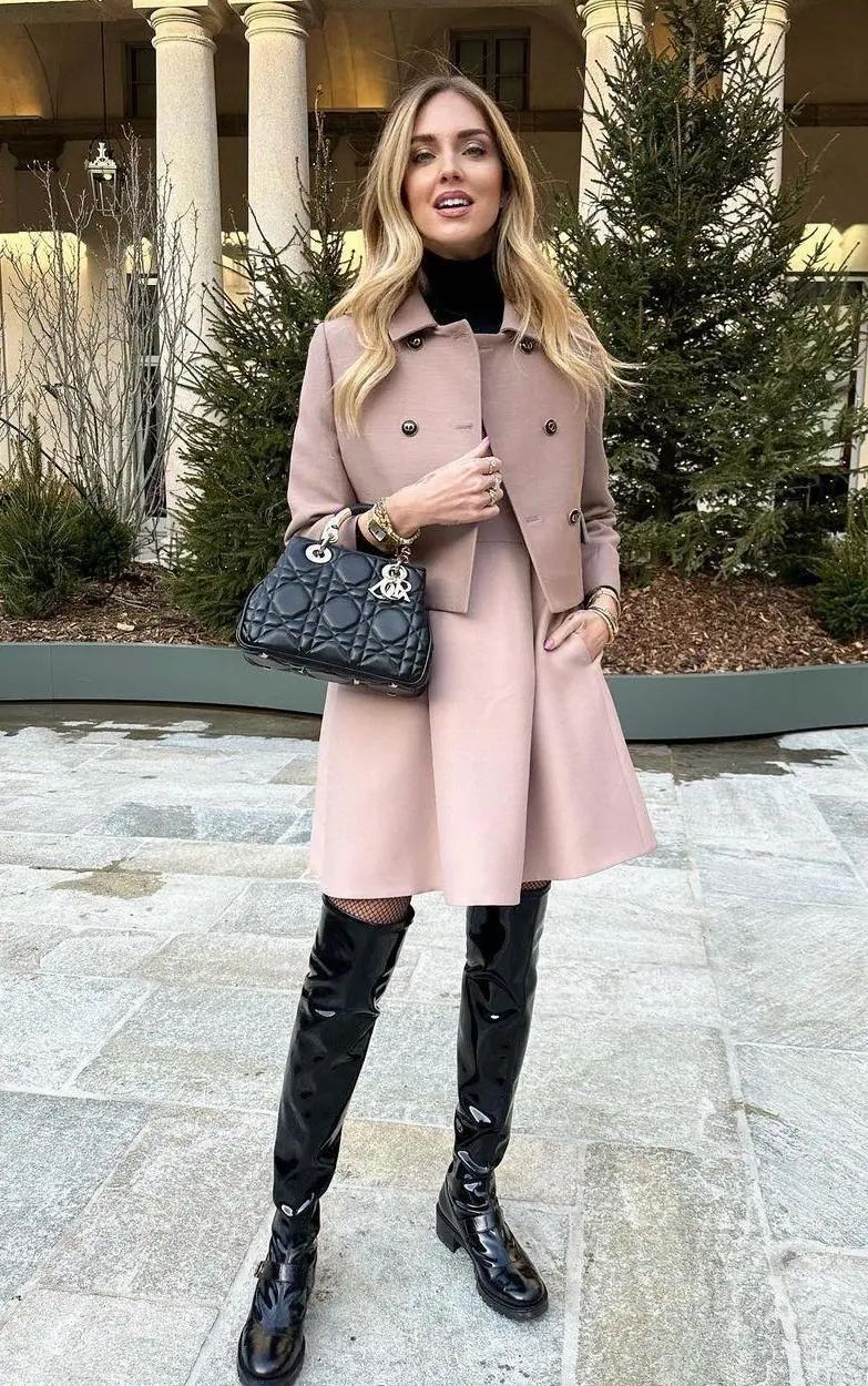 宇宙时尚博主被质疑衣品？！网友吐槽：她的穿搭我真看不懂…