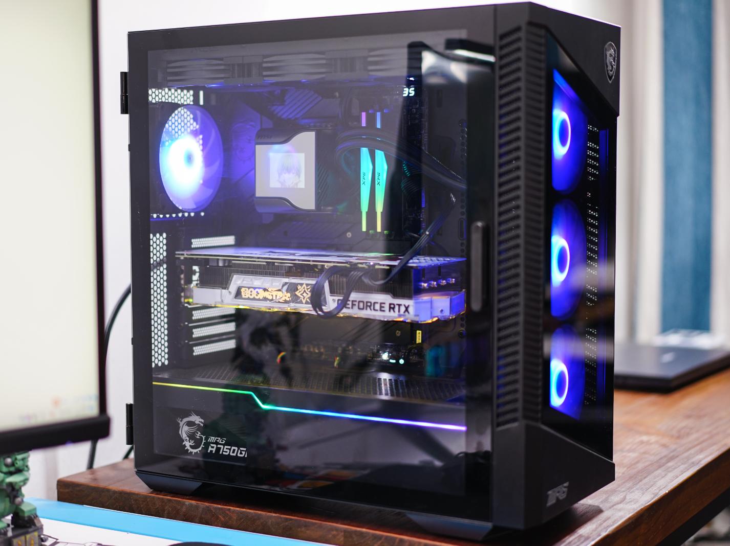 雷蛇炼狱蝰蛇v2x鼠标测评,雷蛇蝰蛇v2人体工学鼠标评测