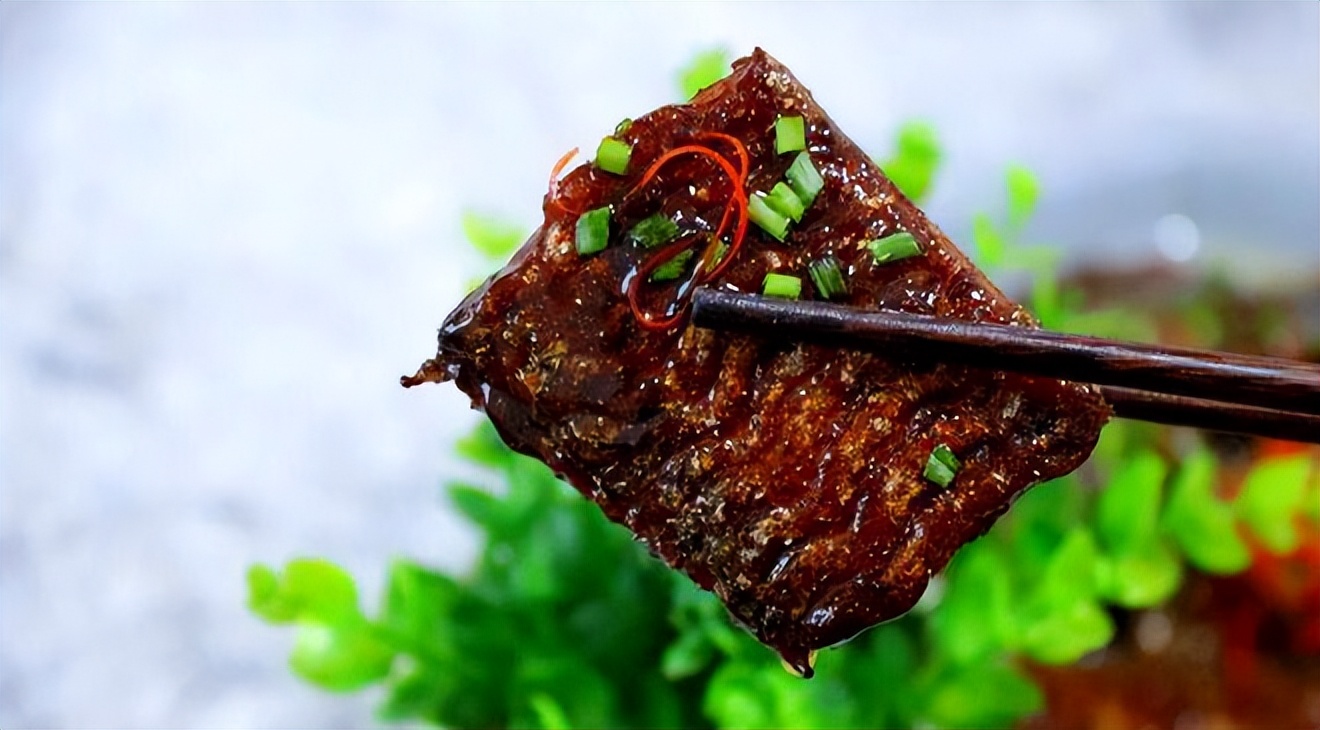 买带鱼大眼睛的好还是小眼睛的好,带鱼买大眼睛还是买小眼睛的