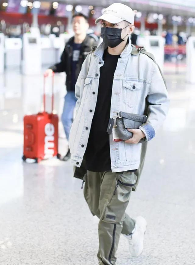 女士牛仔夹克外套,牛仔夹克外套男搭配