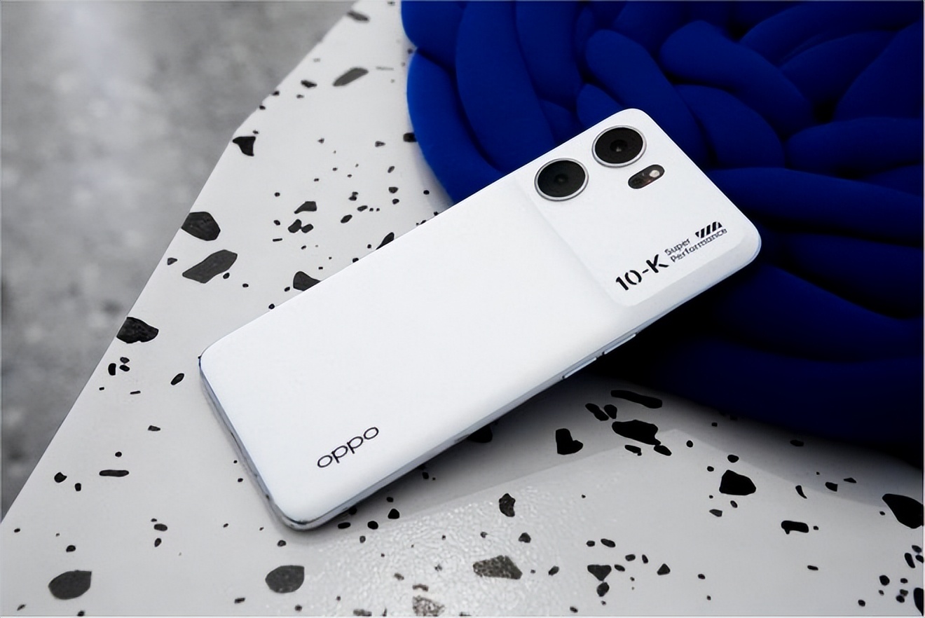 目前性价比最高的千元机是哪一款,买千元机这三款才值得考虑