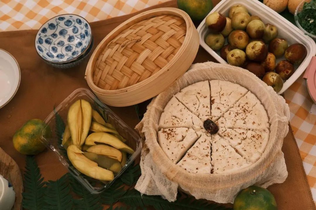 爱戴加厚内衣无痕无钢圈,爱戴最新内衣发布会