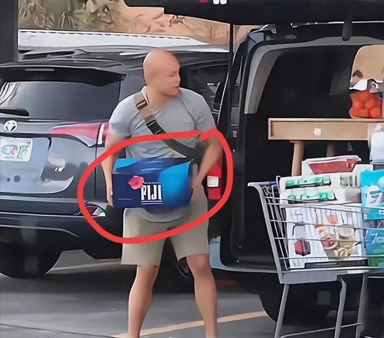 乐嘉定居哪里,乐嘉移民了吗