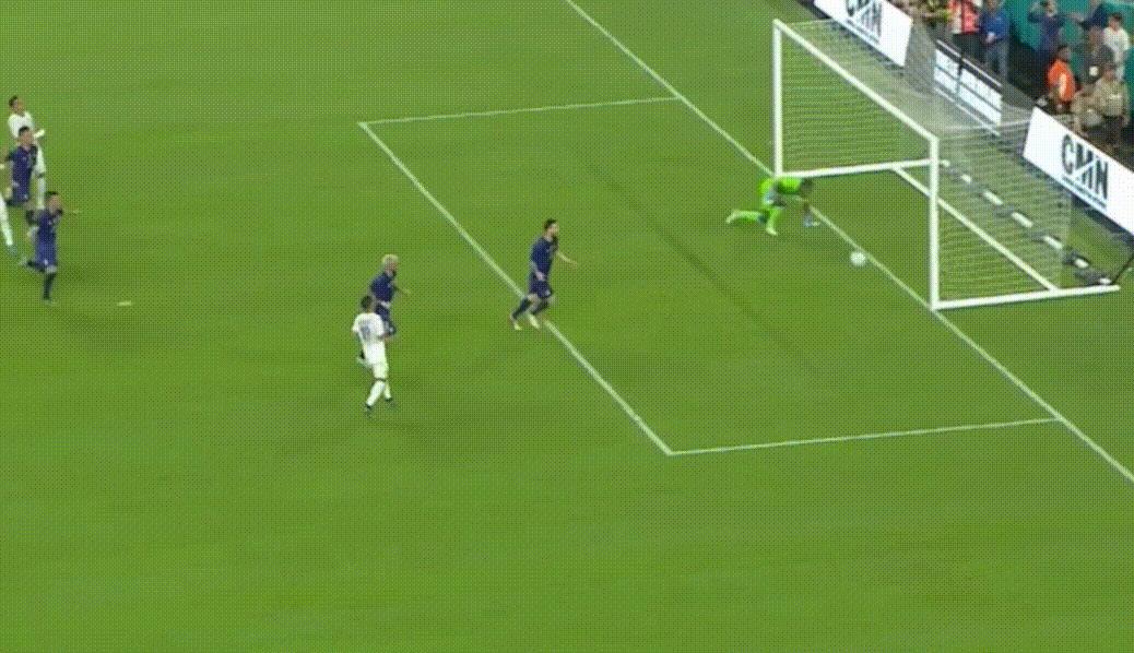 2-0！梅西刷新纪录，攻破31支国家队球门，上帝视角挑传令人膜拜