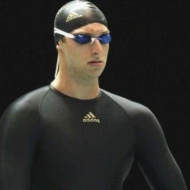 穿一次平均花费近万元，“鲨鱼皮”究竟有多神奇？