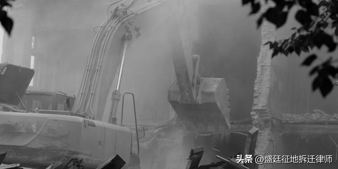 阻拦合法强拆怎么处理,遇强拆报警后警察不制止咋办