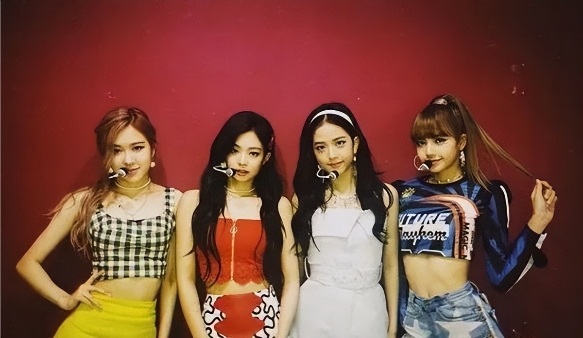 jennie韩国女穿搭,韩国女星jennie穿搭