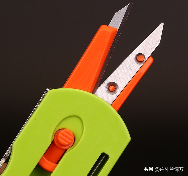 钓鱼基础用品有哪些,钓鱼必备用品有哪些