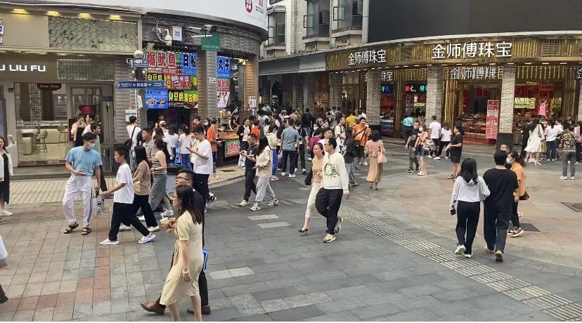 打工遇到瓶颈该坚持还是转行,如何规划打工之路