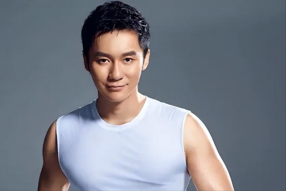 送女友石头、搞性别歧视，当众开黄腔，老实人李晨真没那么老实！