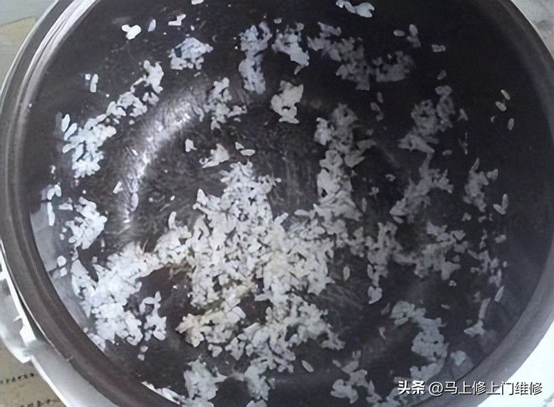 宿舍用电饭锅有什么需要注意的,买小型电饭锅需要注意啥