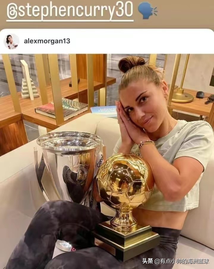 库里影响力大,库里招牌动作手势庆祝晚安