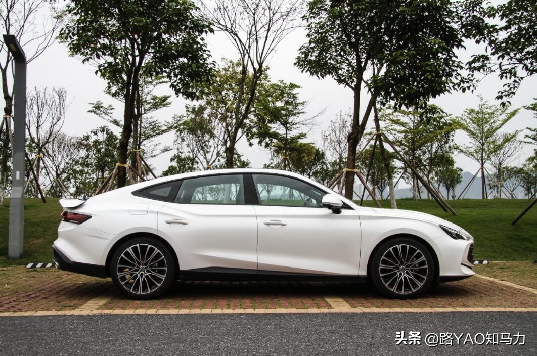 被颜值掩盖的真相?试驾MG71.5TDCT至美优雅版