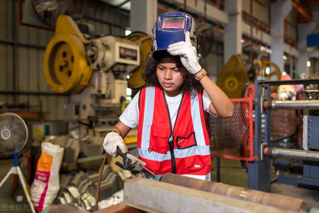 为什么剩余价值理论是剥削,什么是资本什么是剩余价值