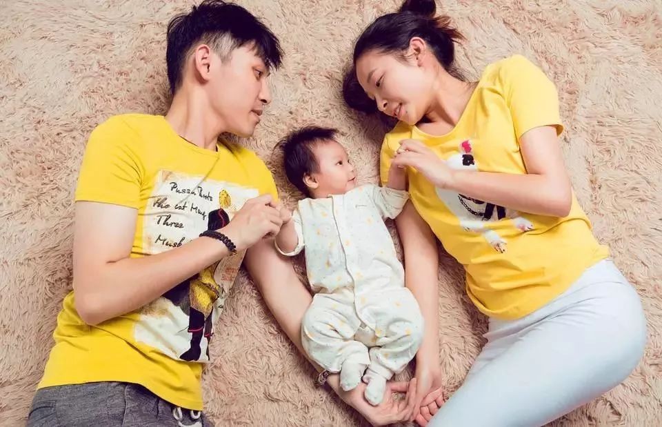 产妇月子期间为什么流泪,产妇为什么月子里会哭