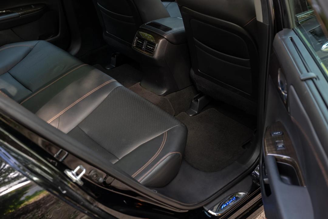 买高配家用车，送V6发动机——9代雅阁3.0LVTI尊贵版