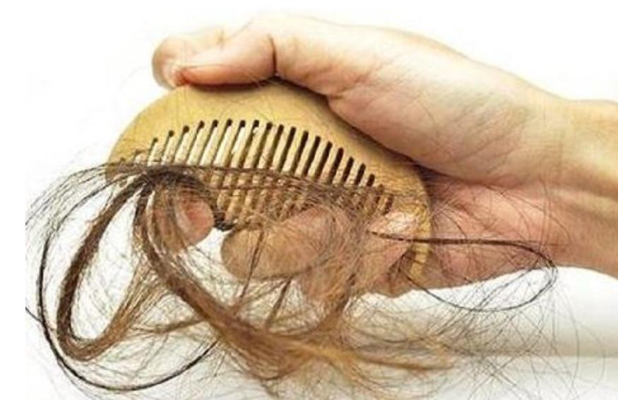 为什么头皮上有小疙瘩和脓包,头皮长疙瘩和脓包是怎么回事