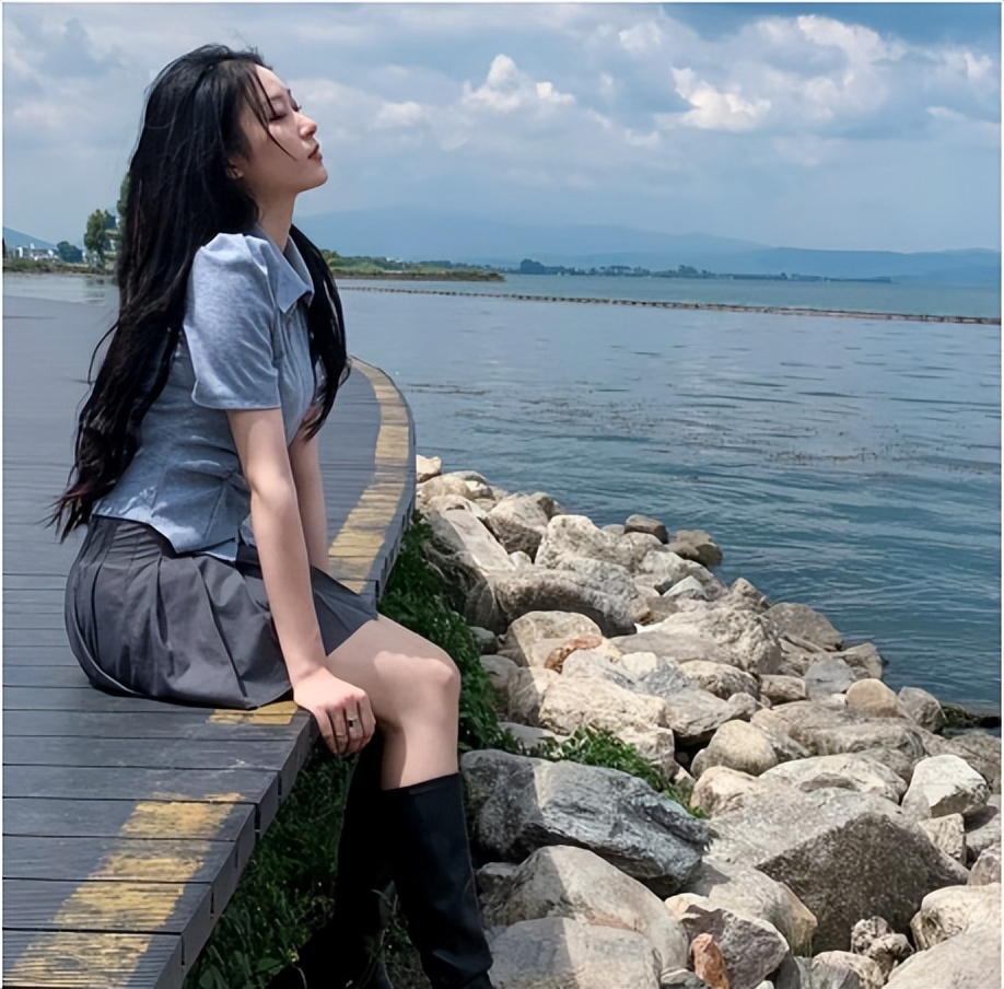 陌陌疯狂木子声线迷人烟嗓版《素颜》颗粒感十足