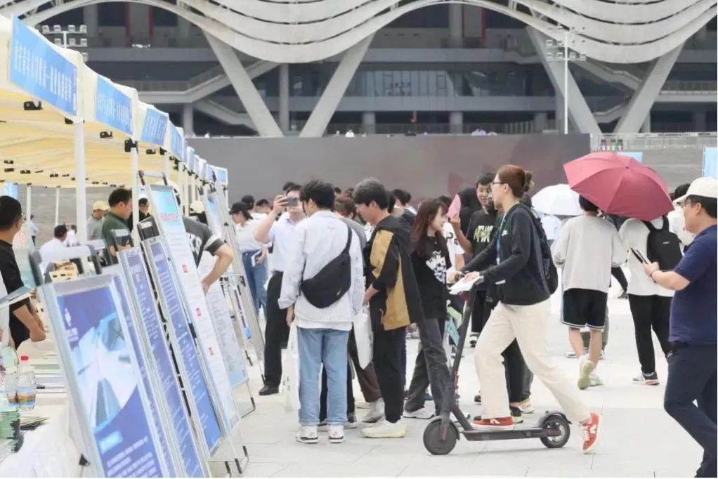 圆满落幕标题,圆满落幕英文