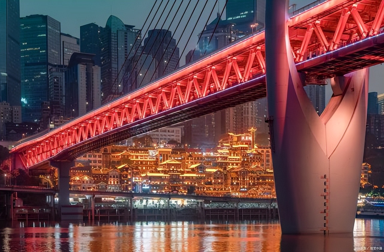 重庆小香港山城,重庆的小香港是哪个区