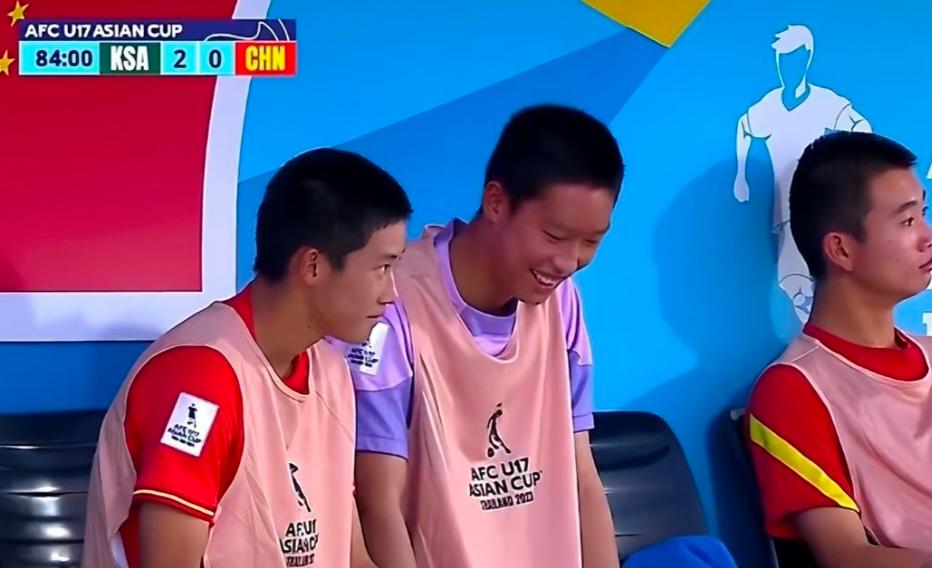 国足巅峰时刻杨晨,鼠目寸光不战而胜