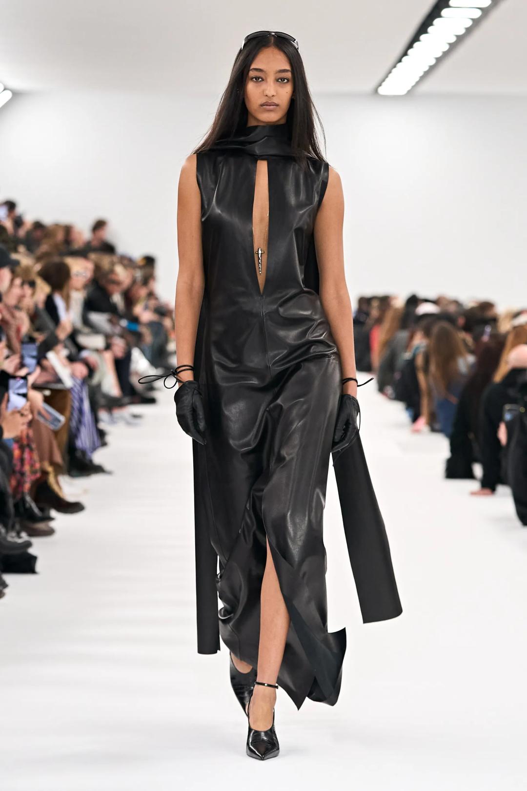 2023秋冬伦敦时装周收官,2022秋冬巴黎时装周什么时候开始