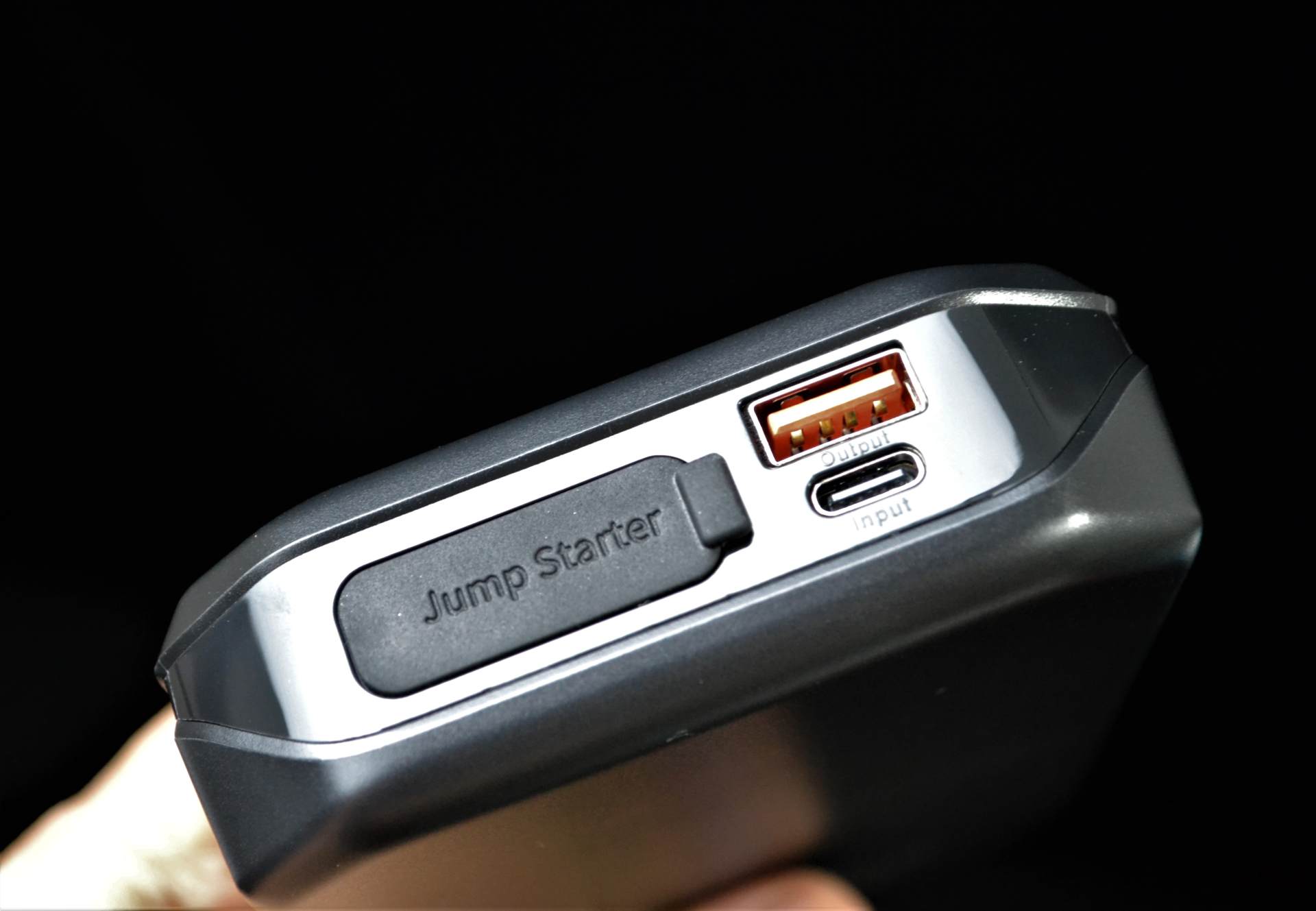 汽车应急启动电源要注意什么,汽车应急启动电源怎么操作安全