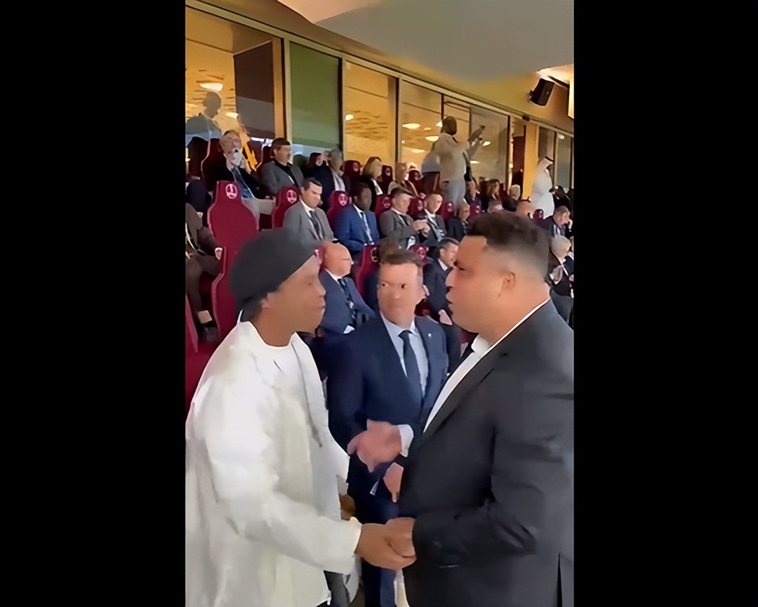 桑巴足球小罗与梅西,大小罗重逢观战阿根廷