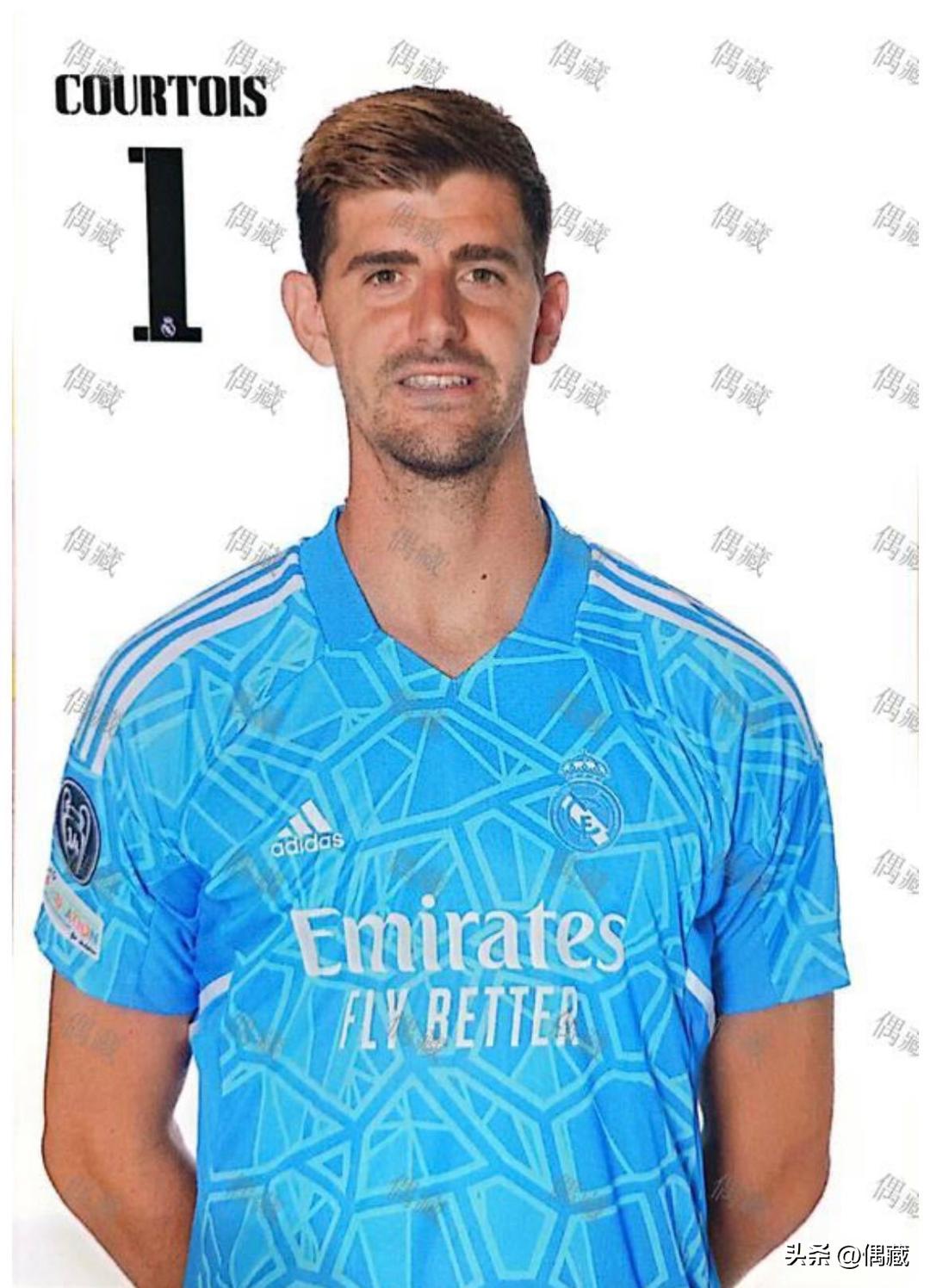 限量7张！TheDugout上架C罗超大幅签名海报