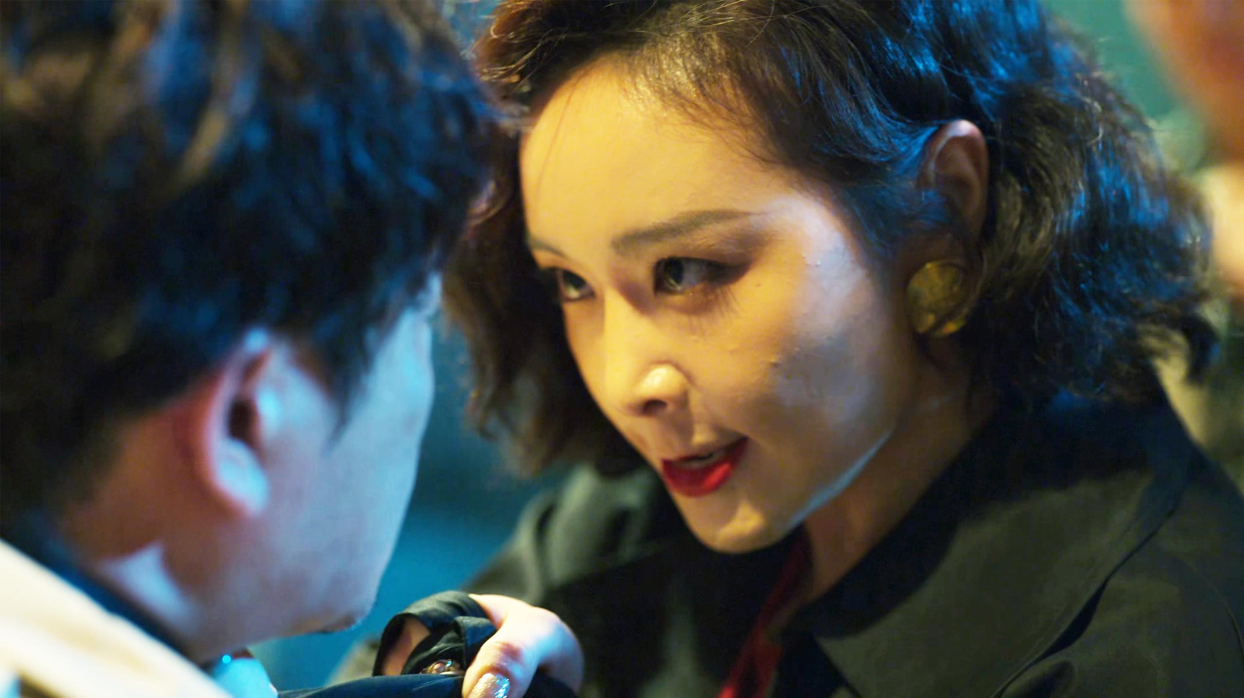 大嫂高叶刚翻红,大嫂高叶成名