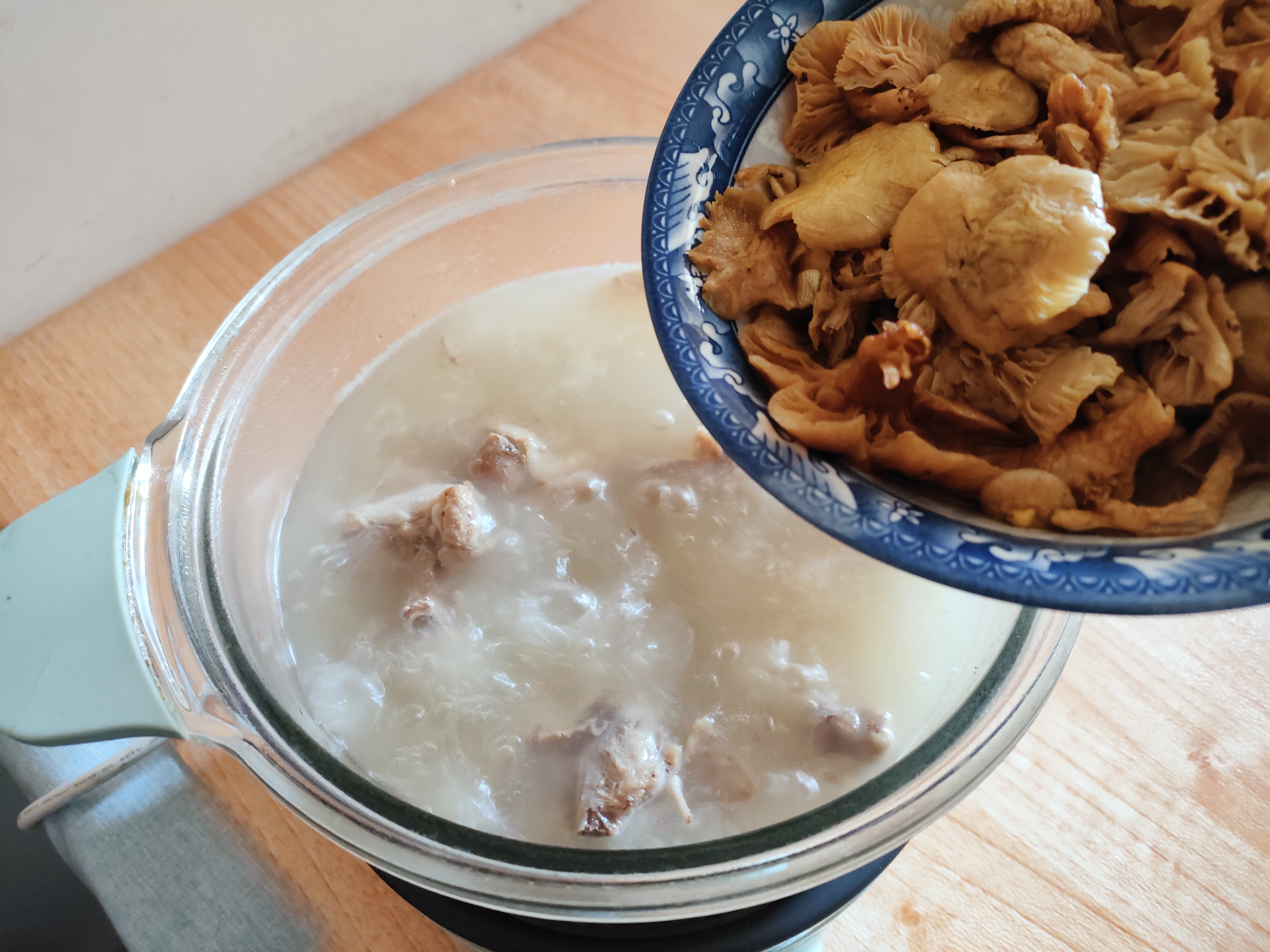 什么鸭肉煲汤才好喝,用鸭肉煲粥