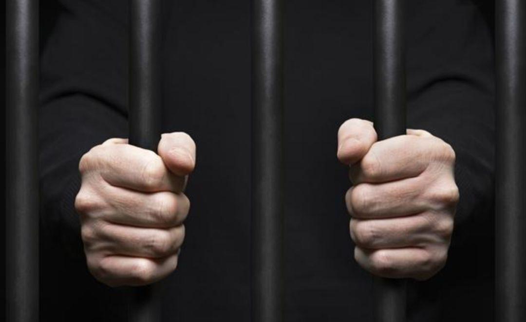 河南女孩发朋友圈借钱，将近300个陌生人给她转账，一晚到账30万