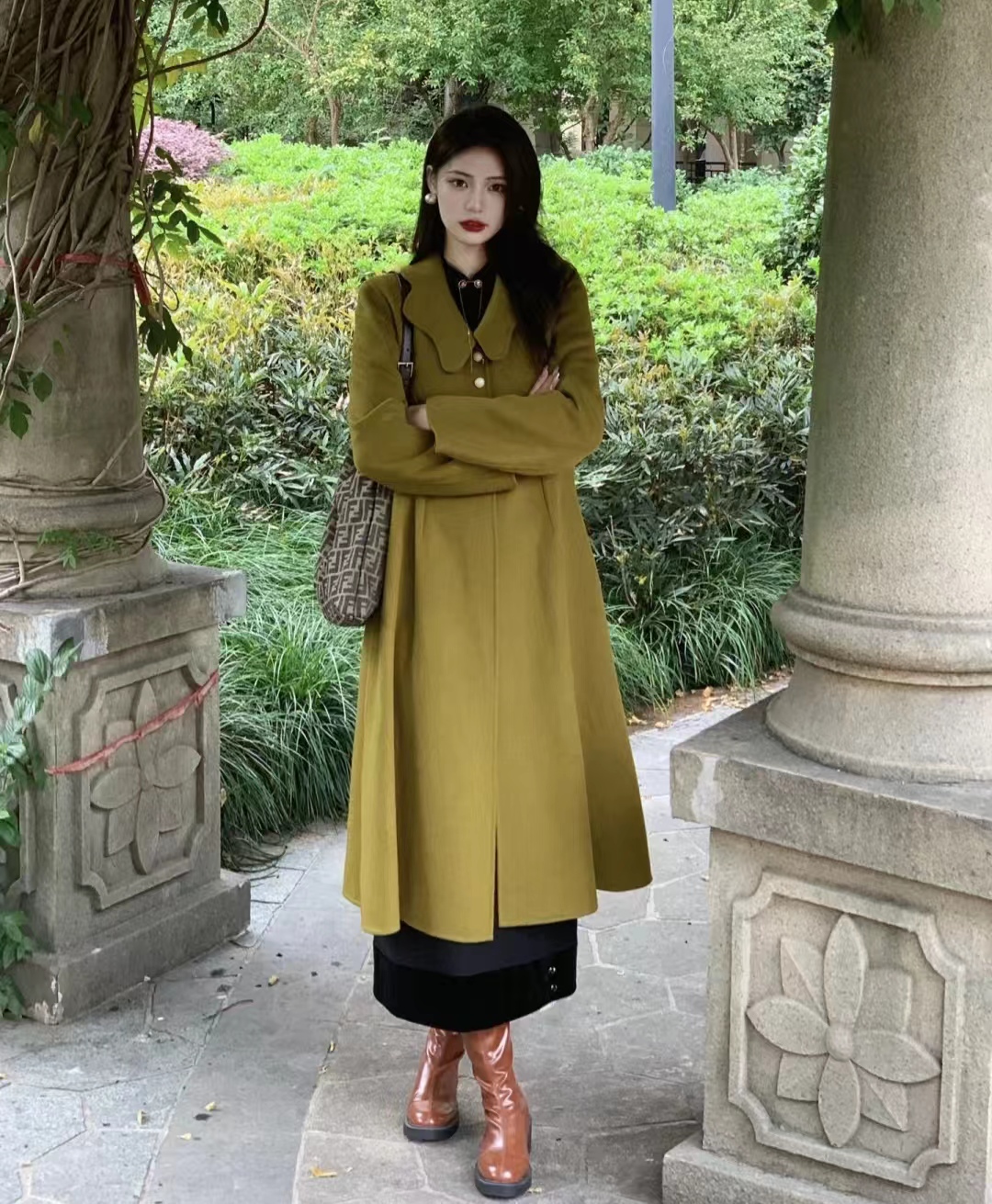 白色大衣里面搭配什么颜色显高级,17-20岁女气质大衣