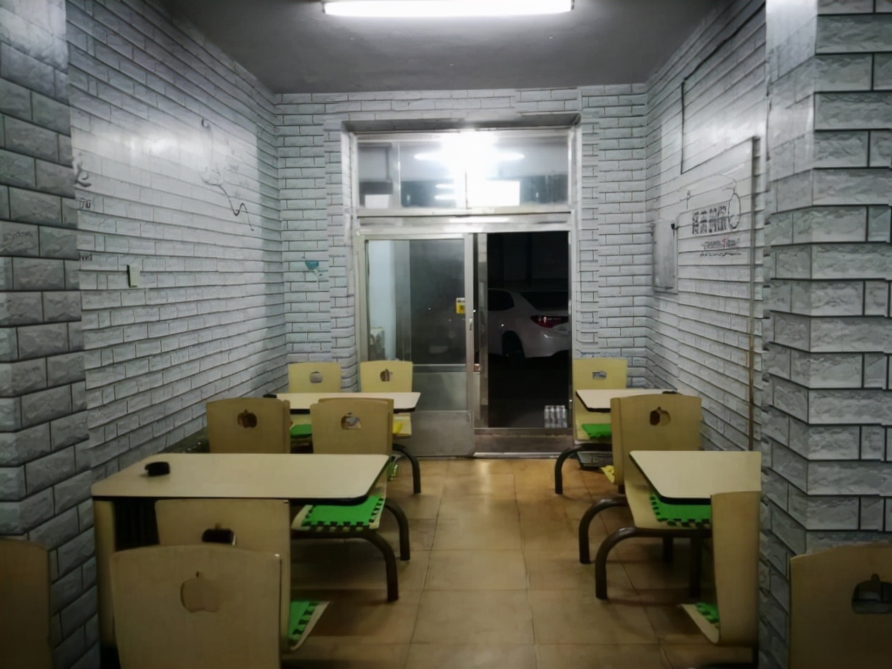 他蒙冤入狱,姐夫花59万帮他,他获得赔偿后只给姐夫5万元