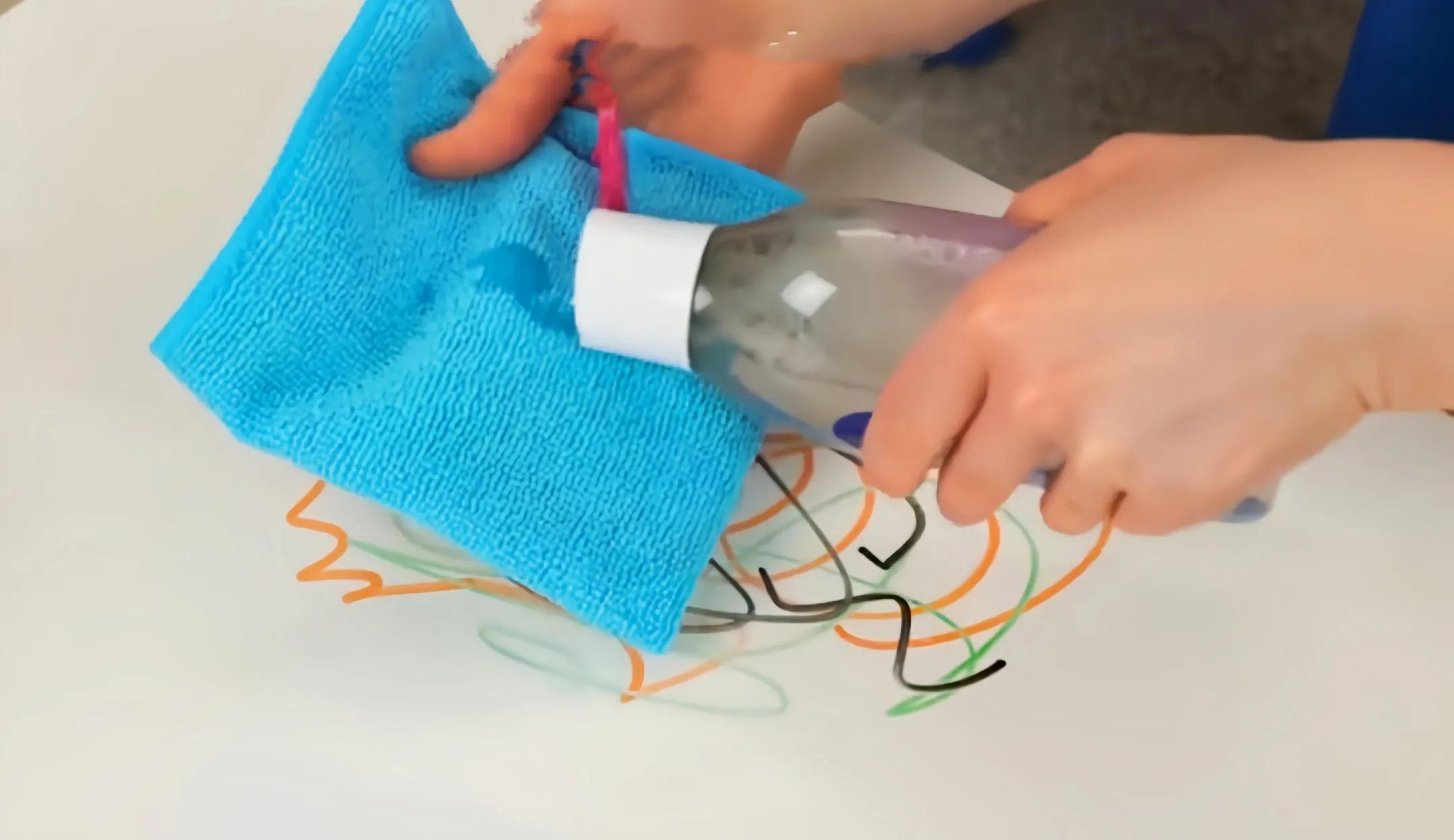 垃圾桶盖子太脏怎么开,隐藏垃圾袋的小窍门