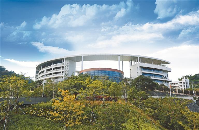 深圳盐田高中海景学校,深圳高级中学盐田学校