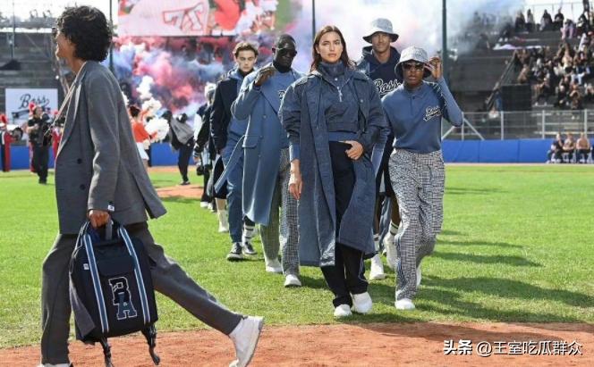 c罗女友乔治娜晒美照大秀身材,c罗前女友晒照秀身材