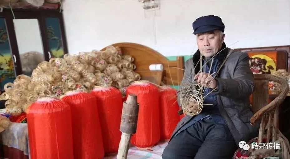 70年代童年过年纯手工制作灯笼,传统工艺制作灯笼需要十几道工序