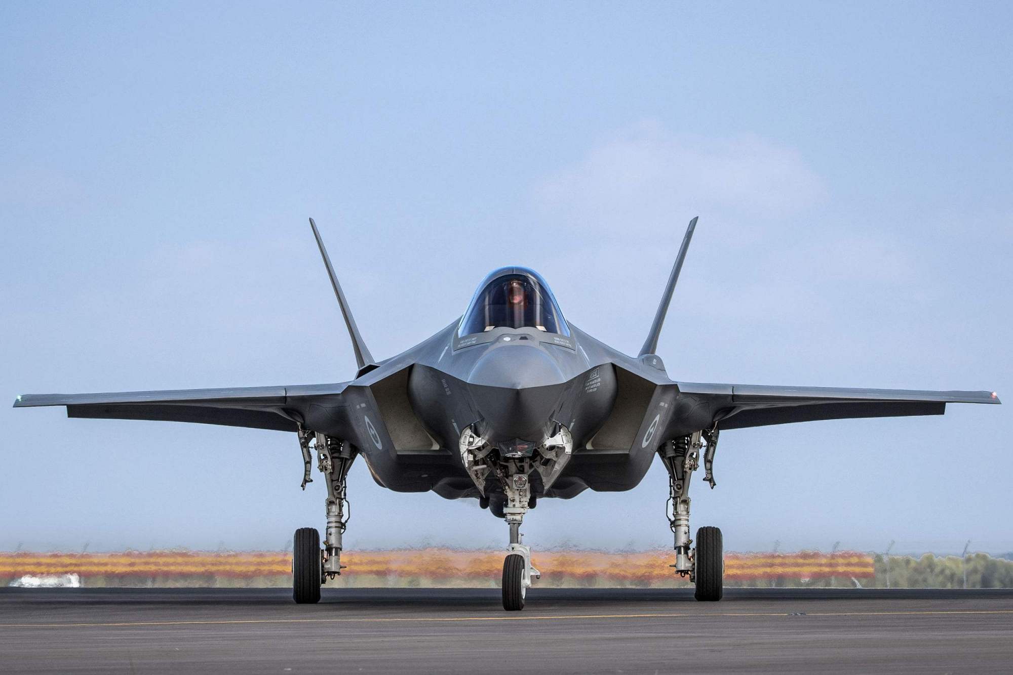 拜登将制裁伊朗石油中方回应,针对拜登的新消息