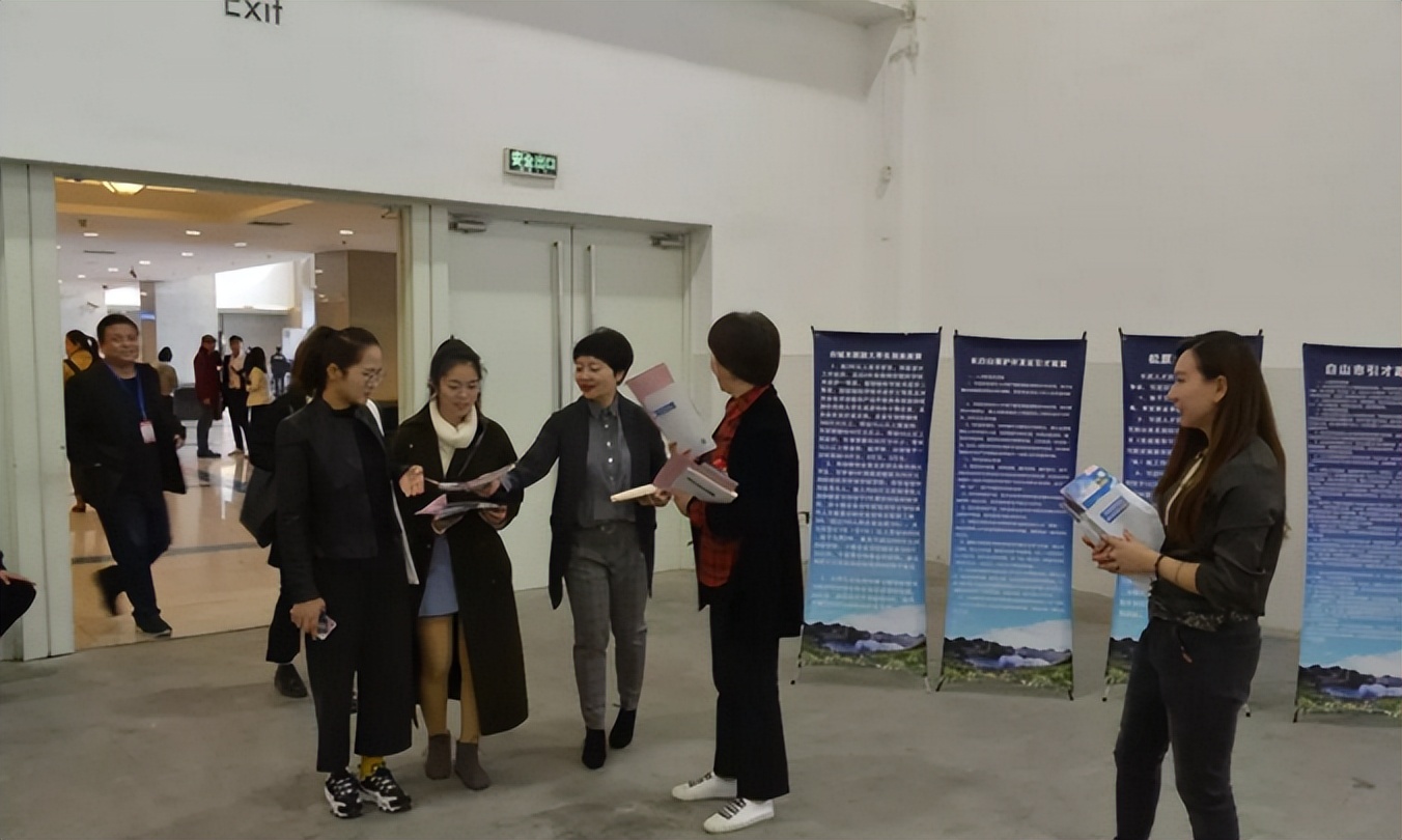 乡镇公务员考试都考哪些科目,公务员考几门分别是什么科目