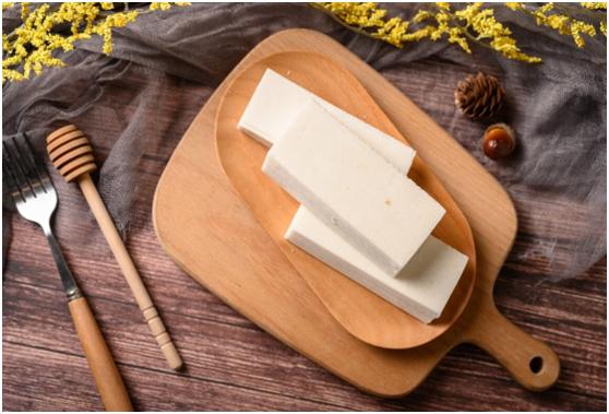 中老年人夏天复吃这五种零食,适合中老年吃的零食有哪些