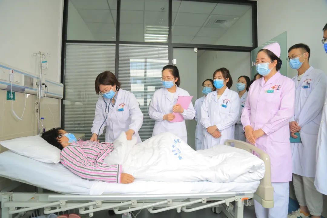 「最美医生风采」王倩青：“锁孔”里做出大“文章