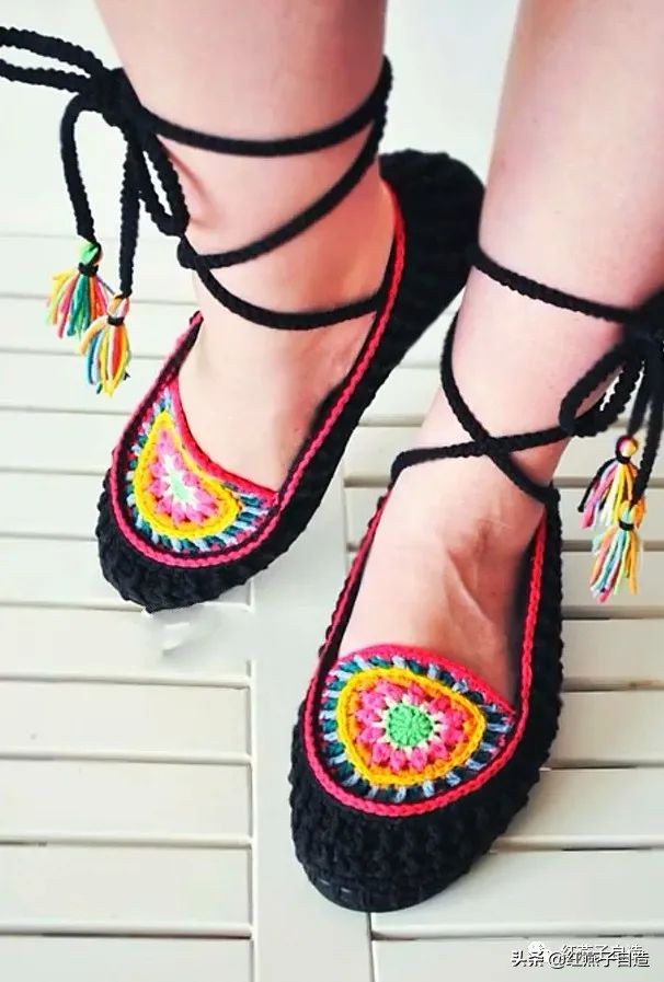 编夏天凉鞋,夏天冰丝线凉鞋镂空钩编教程