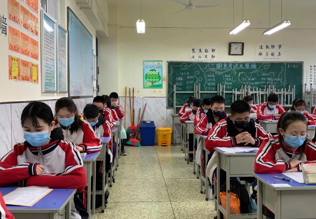 西亚斯发的是郑大毕业证吗,西亚斯郑大毕业证