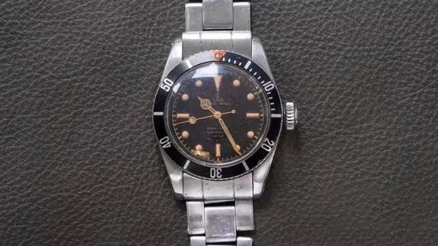 二十年前的帝舵手表能卖多少钱,他买了一百多万的手表