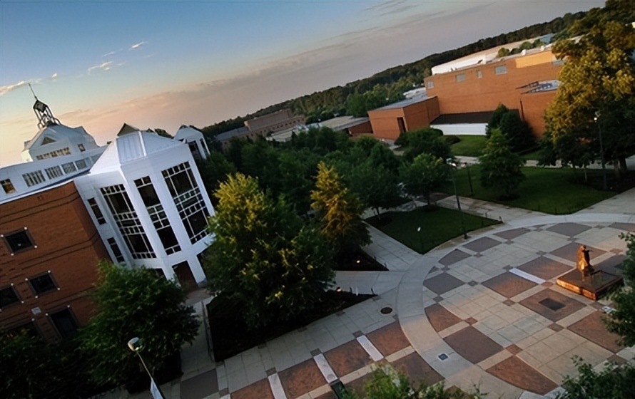 乔治梅森大学世界排名,乔治梅森大学相当于国内什么大学