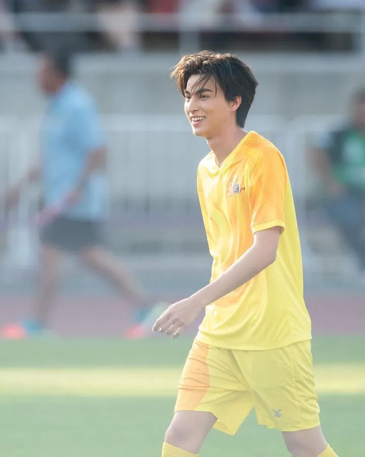 李敏镐身高175和187对比图,李敏镐187和165