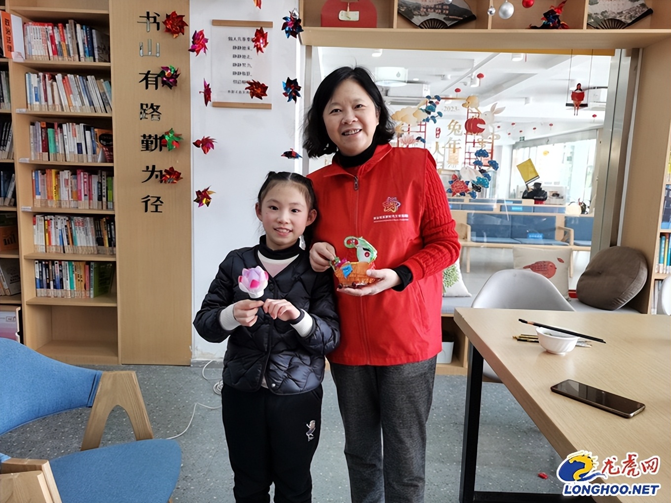 南京市江宁区吉山社区：“滚”元宵“包”汤圆三代同乐“吉味”年