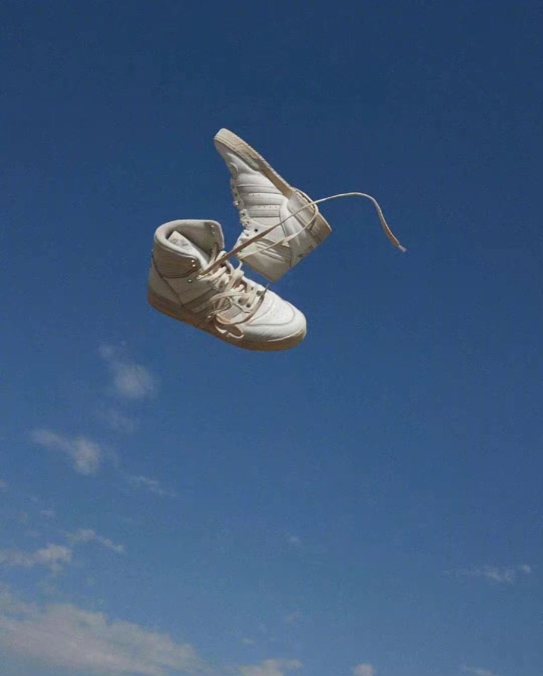 fog联名adidas灰白脚感,球鞋趣事