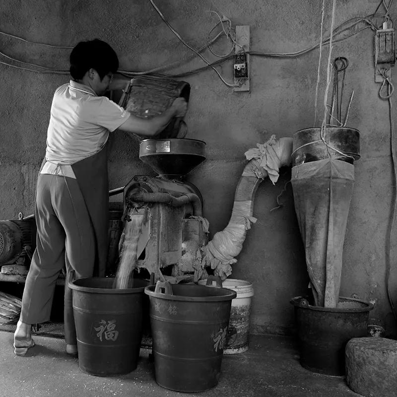 她是*荣臻聂**原配，独守空房76年，执意不改嫁，晚年聂帅每月接济